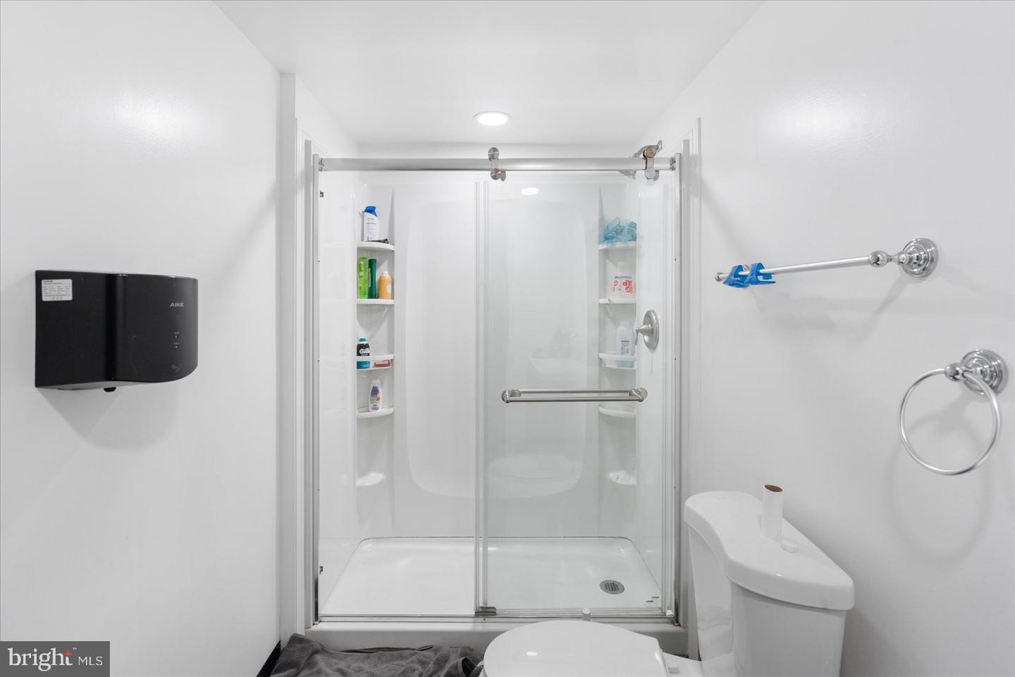 6025 Belair Road Property Photo 34