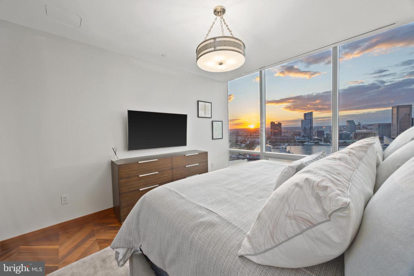 300 International Dr #2201 Property Photo 18