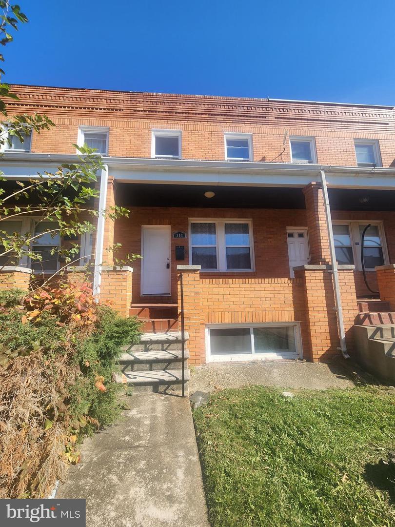 303 Folcroft St Property Photo 2