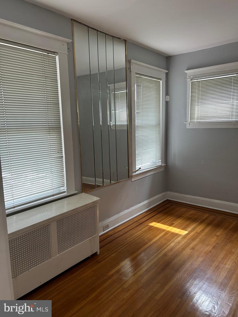3216 Burleith Ave Property Photo 4