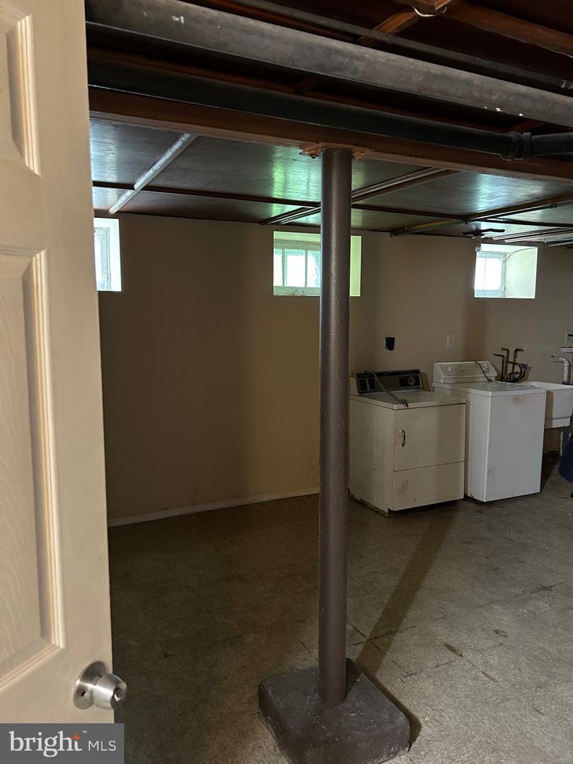 3216 Burleith Ave Property Photo 14