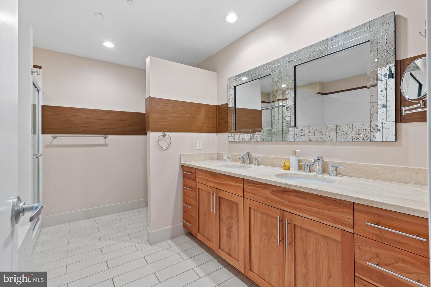 1200 Steuart St #425 Property Photo 29