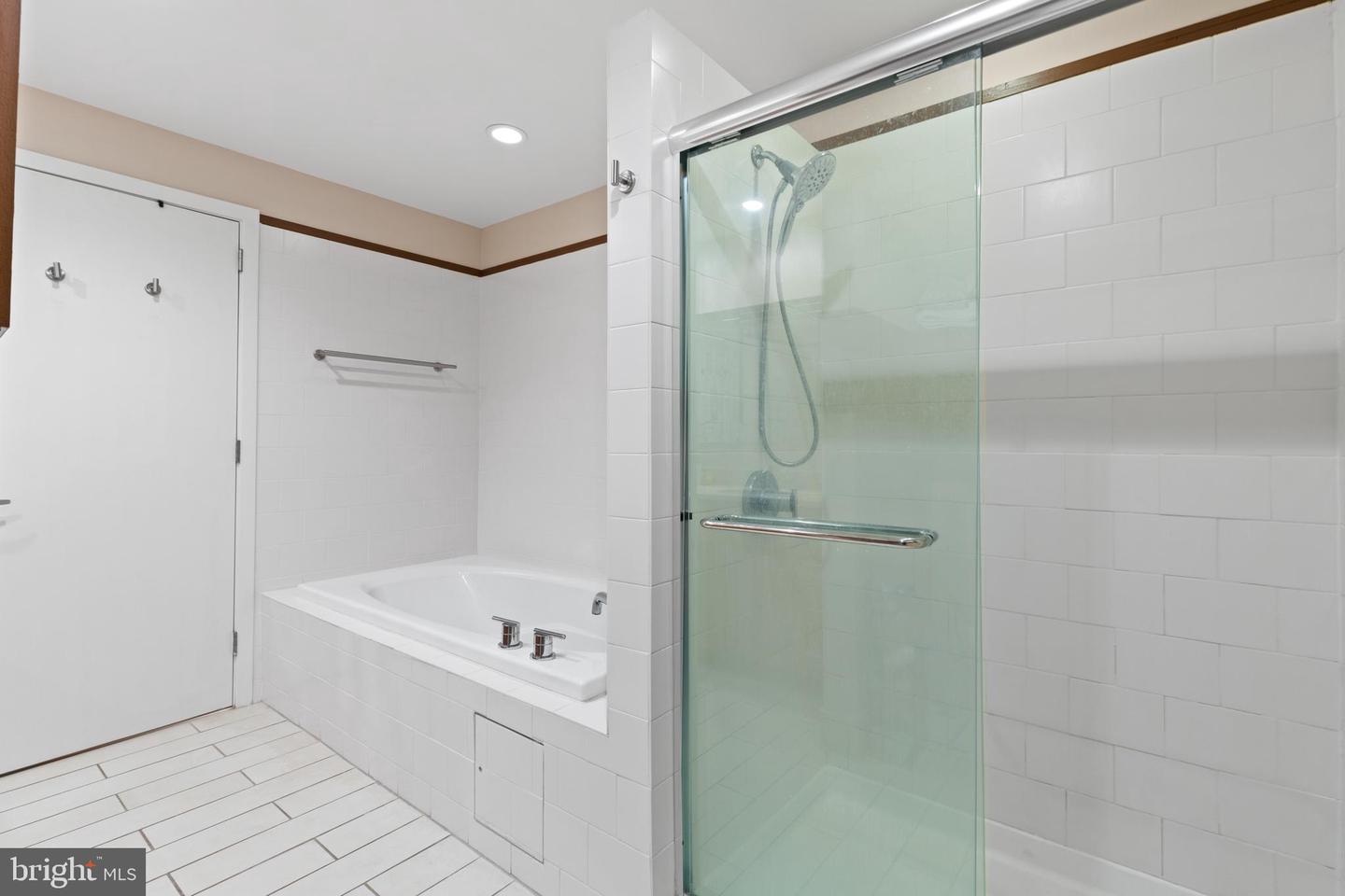 1200 Steuart St #425 Property Photo 31