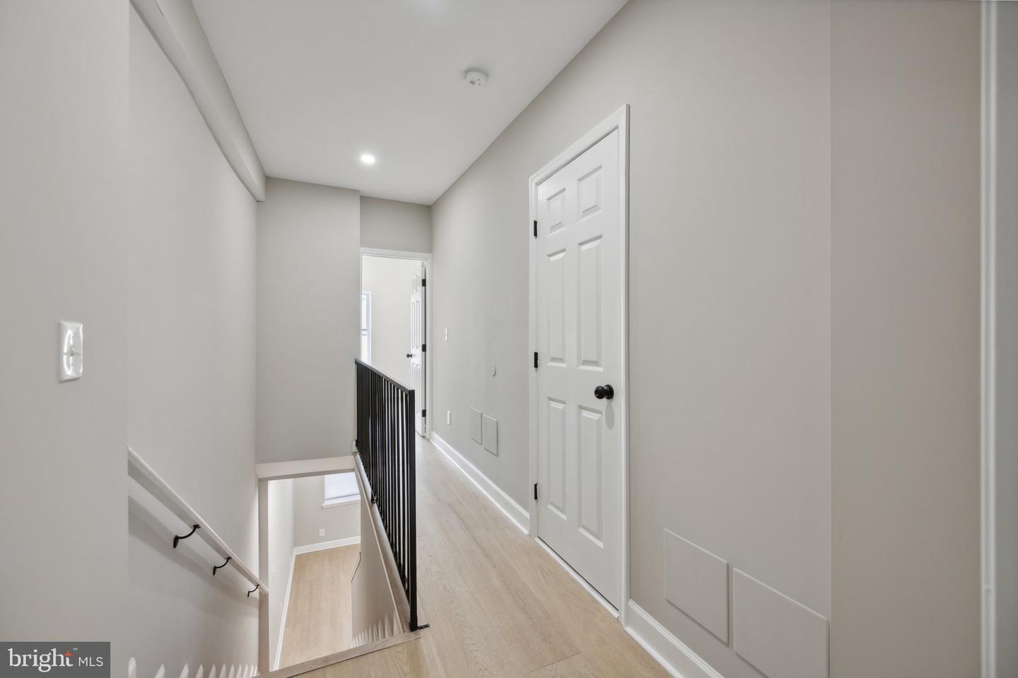 1155 Washington Blvd Property Photo 12