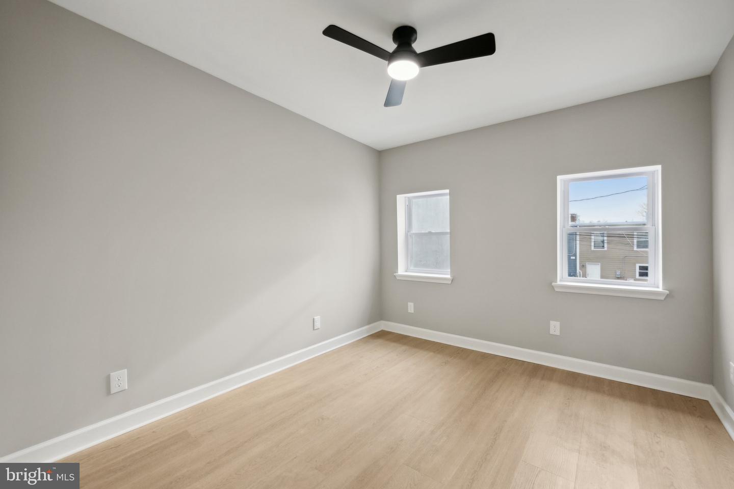 1155 Washington Blvd Property Photo 13