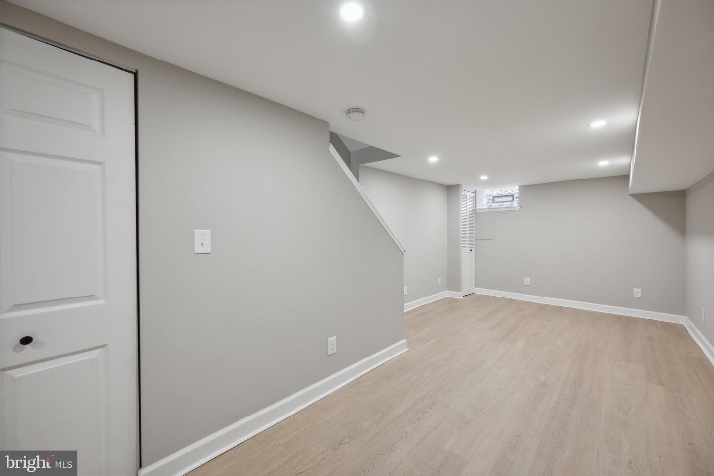 1155 Washington Blvd Property Photo 20