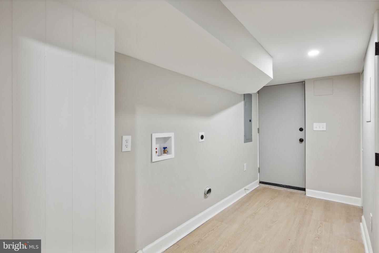 1155 Washington Blvd Property Photo 23