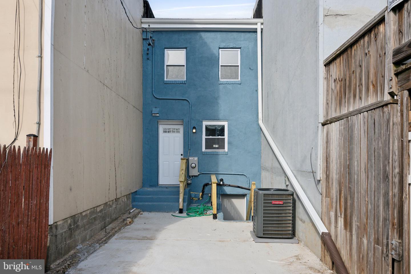 1155 Washington Blvd Property Photo 24
