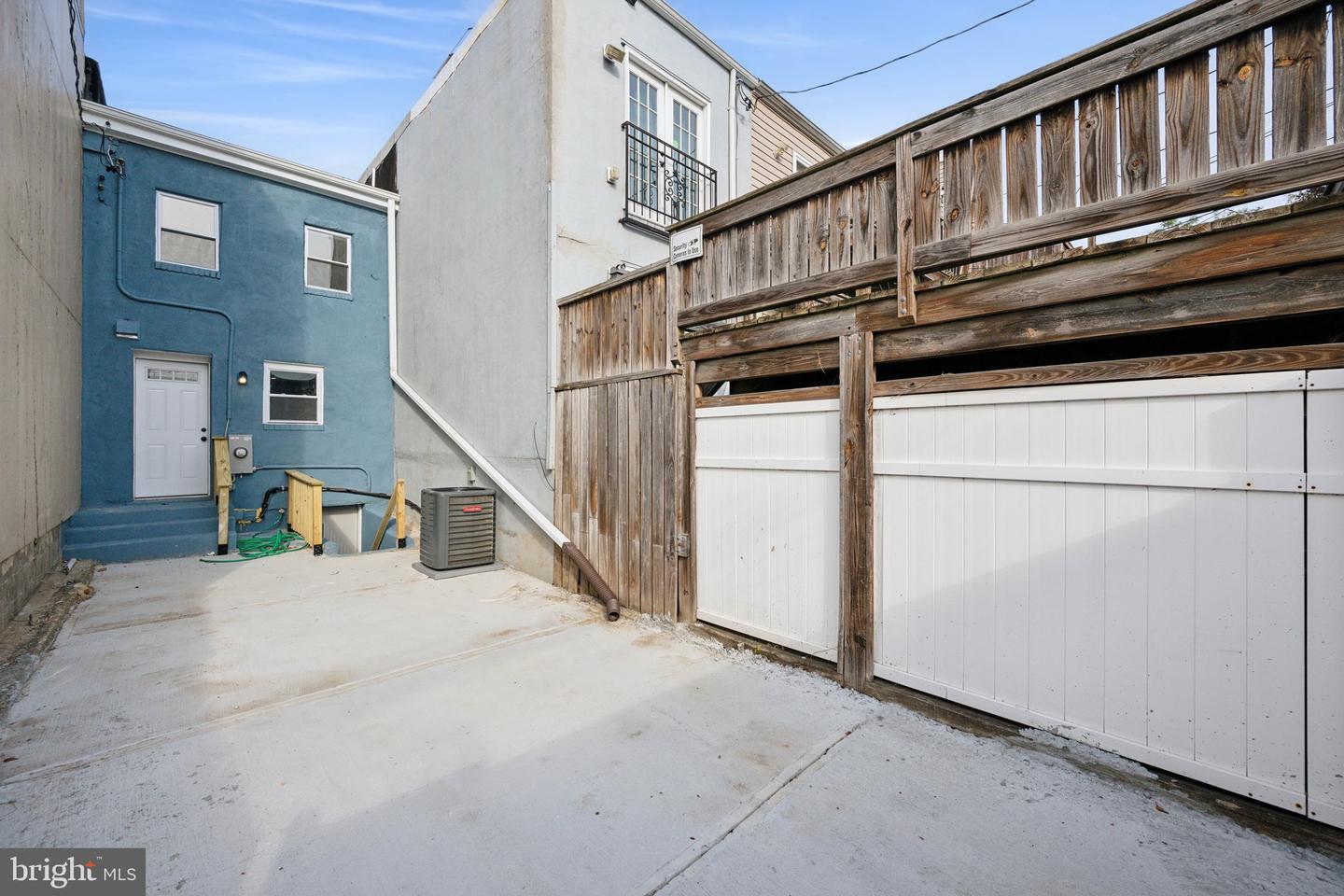 1155 Washington Blvd Property Photo 25