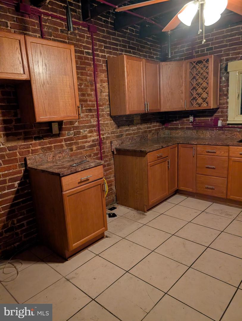 845 N Howard St Property Photo 22