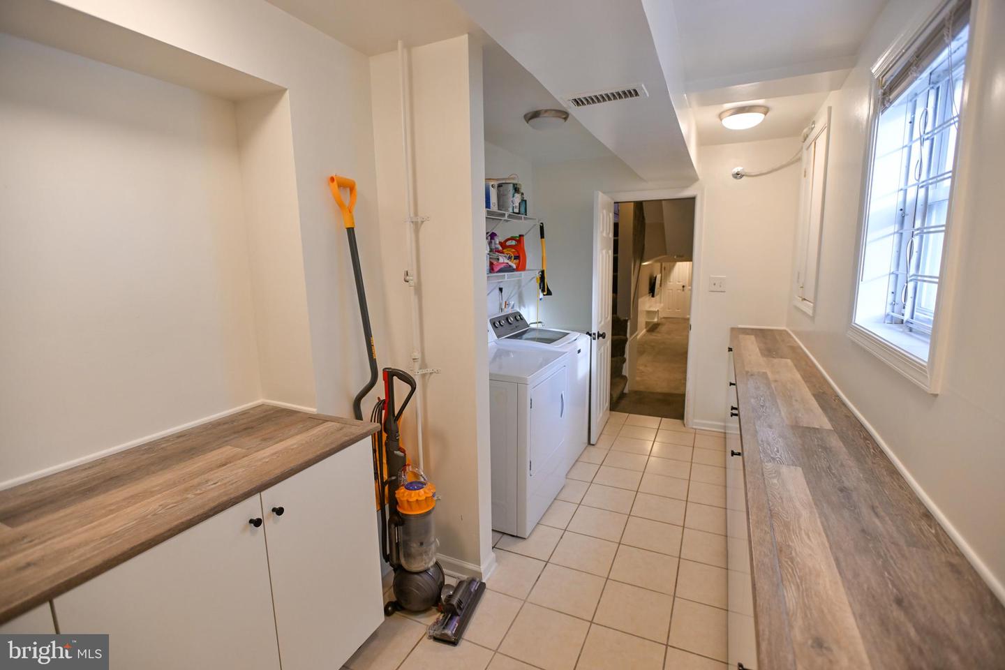 26 S Washington St Property Photo 30