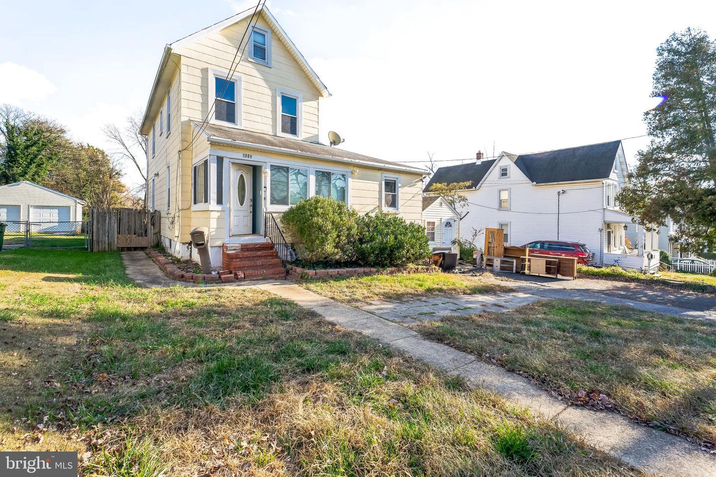 5909 Marluth Ave Property Photo
