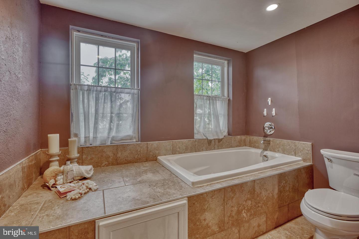 510 Druid Hill Ave Property Photo 7