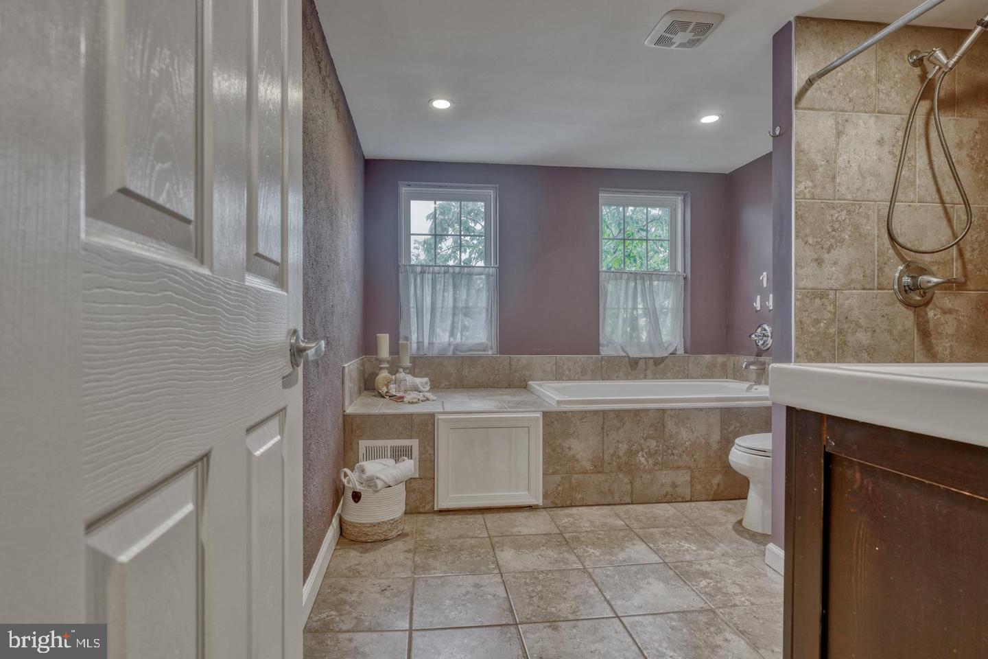 510 Druid Hill Ave Property Photo 8