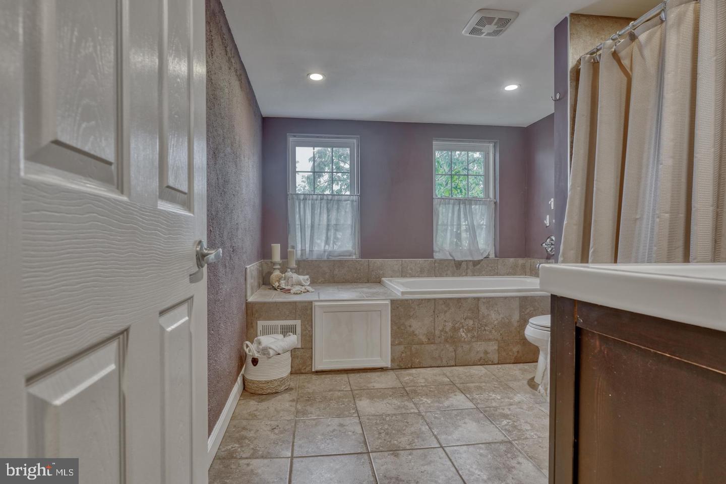 510 Druid Hill Ave Property Photo 9