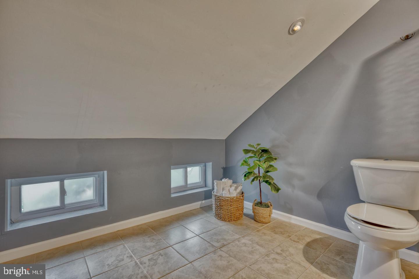 510 Druid Hill Ave Property Photo 32
