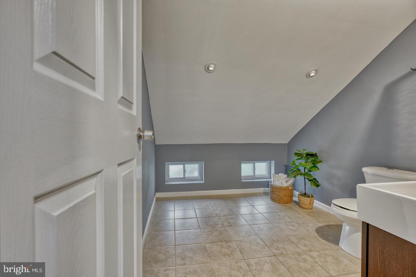 510 Druid Hill Ave Property Photo 36