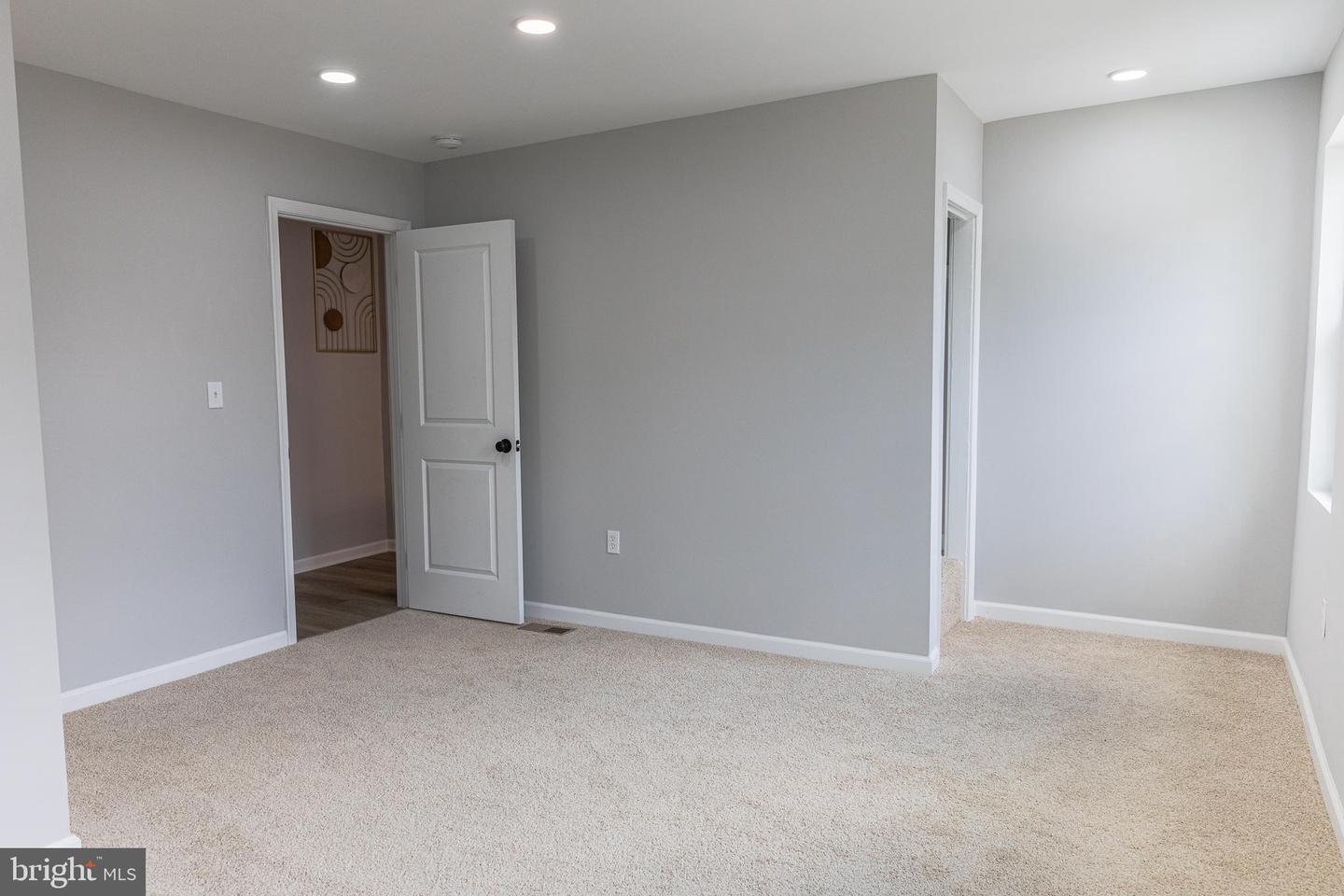 3021 Oakford Ave Property Photo 35