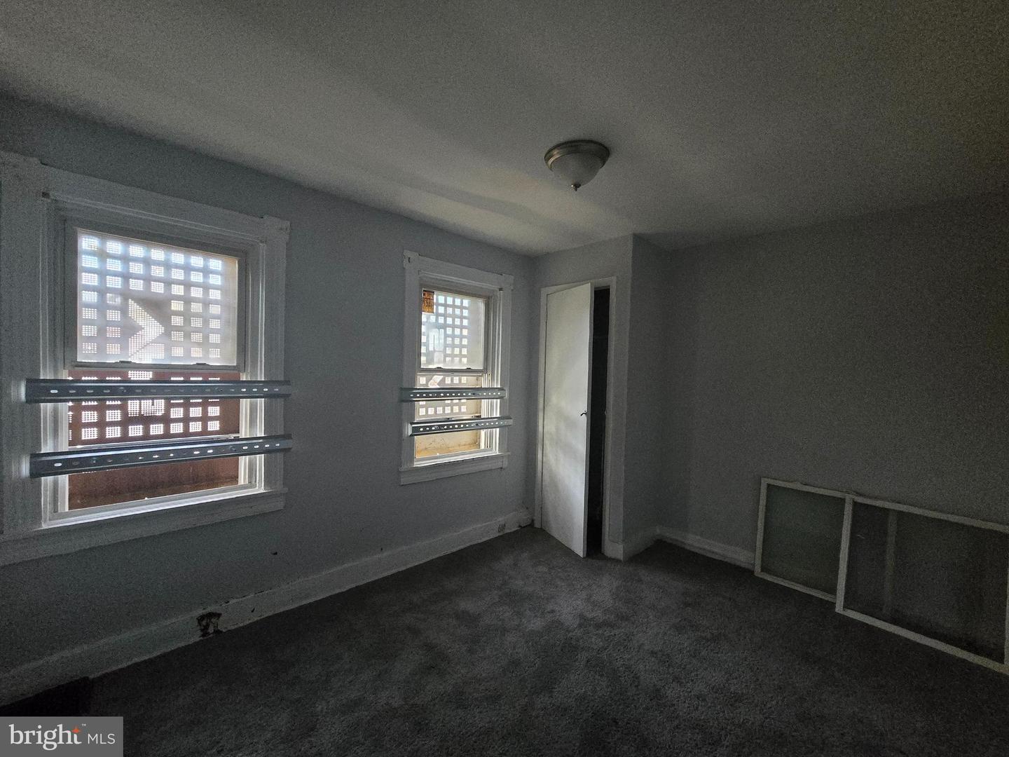 1628 N Washington St Property Photo 8