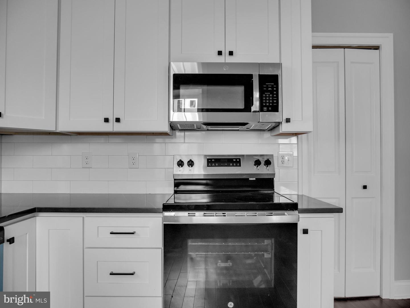 707 Druid Park Lake Dr #11 Property Photo 18