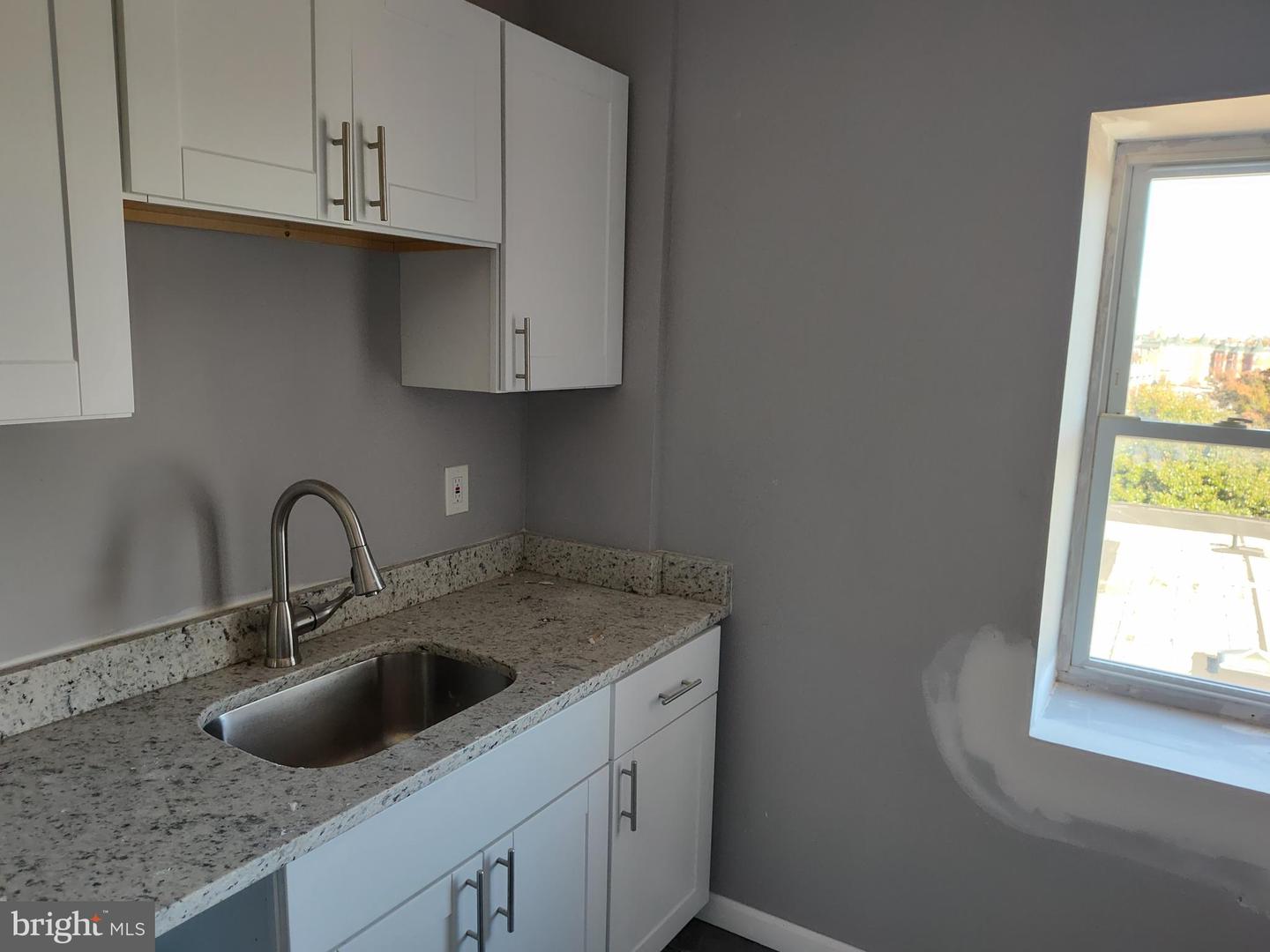 339 Bloom St Property Photo 9