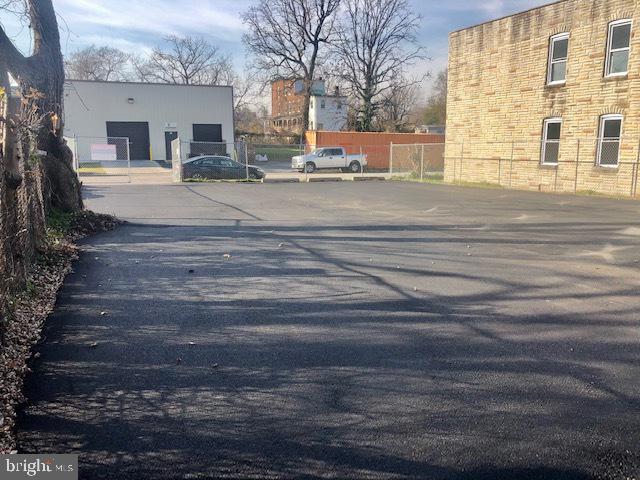 909 N Lehigh St Property Photo 1