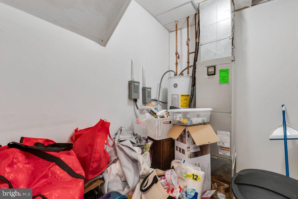 2516 N Charles St Property Photo 14