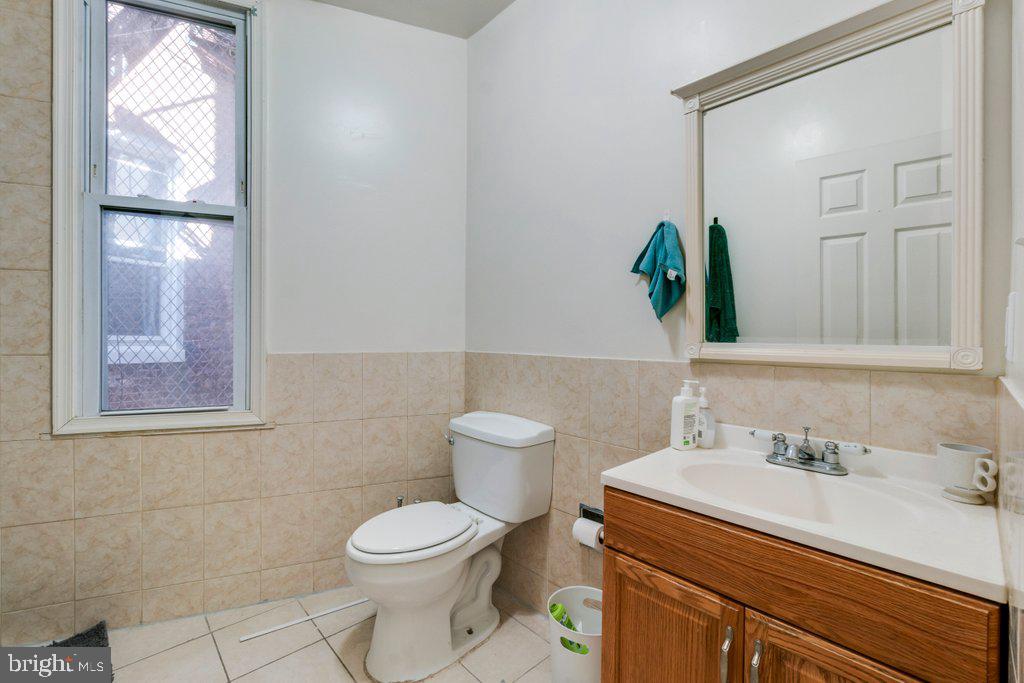 2516 N Charles St Property Photo 25