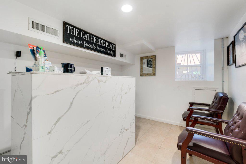 2516 N Charles St Property Photo 52