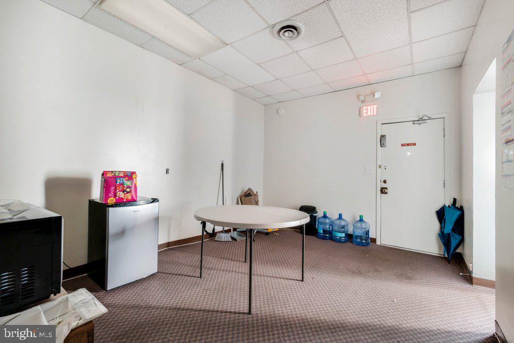 2516 N Charles St Property Photo 55