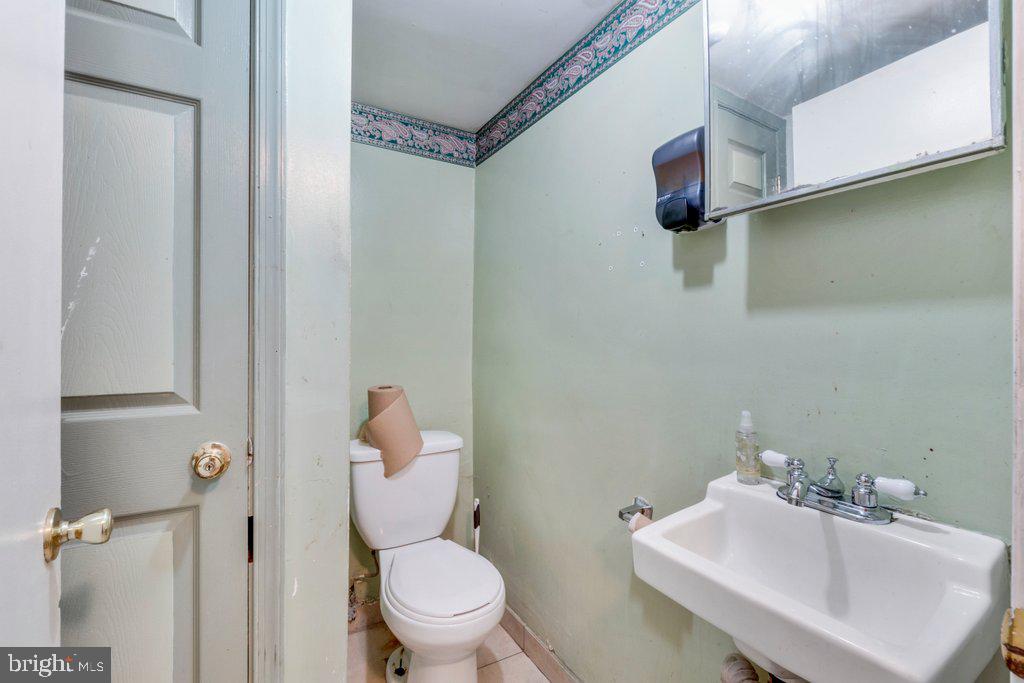 2516 N Charles St Property Photo 72