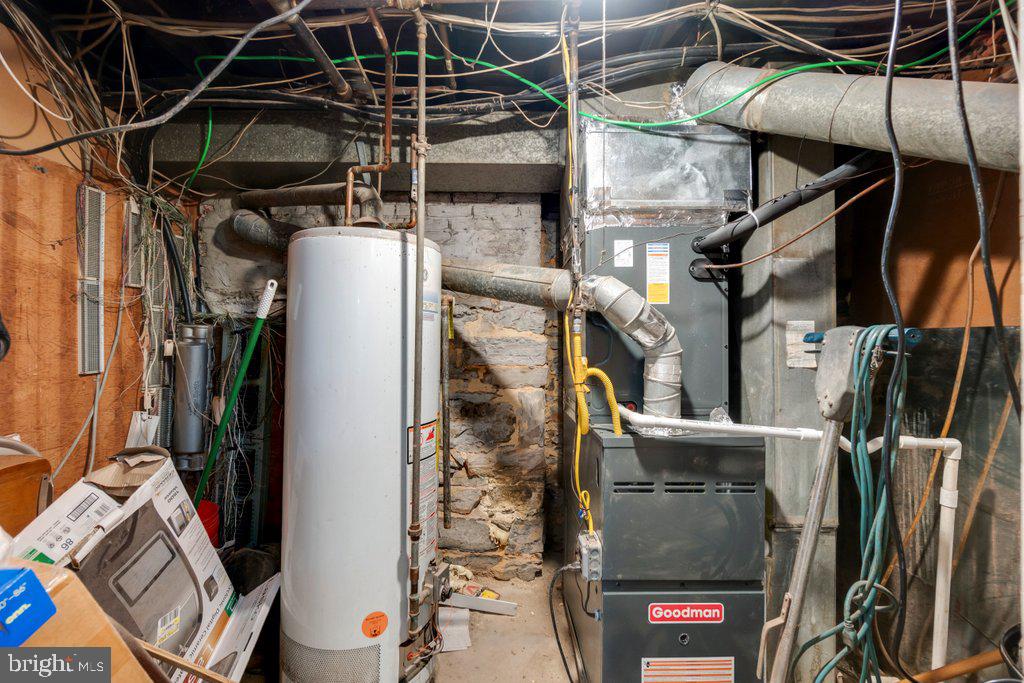 2516 N Charles St Property Photo 78
