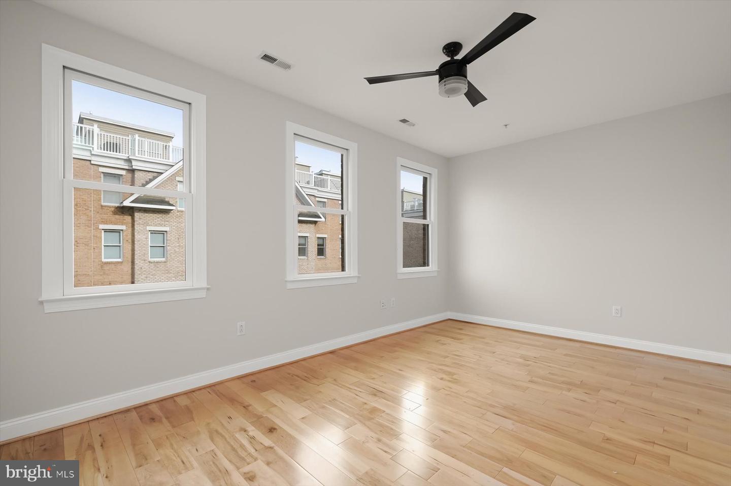 1252 Harbor Island Walk Property Photo 27