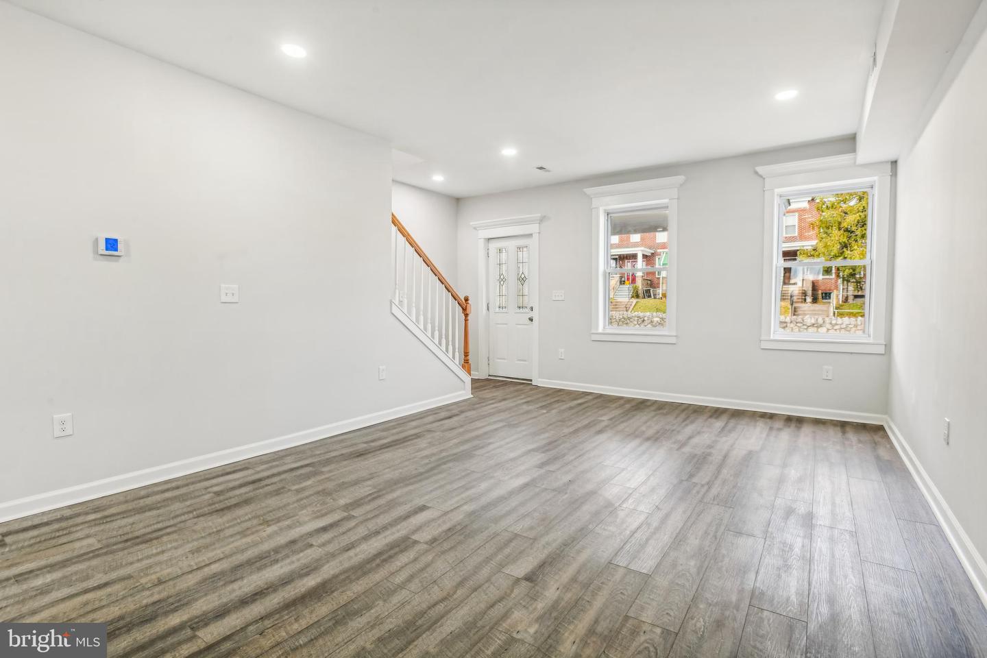 3219 Presstman St Property Photo 6
