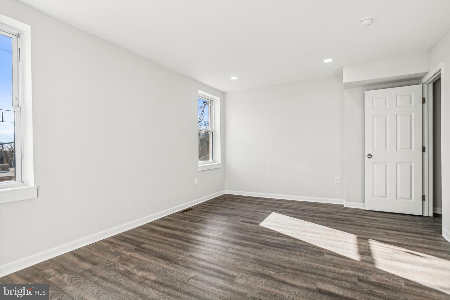 3219 Presstman St Property Photo 15