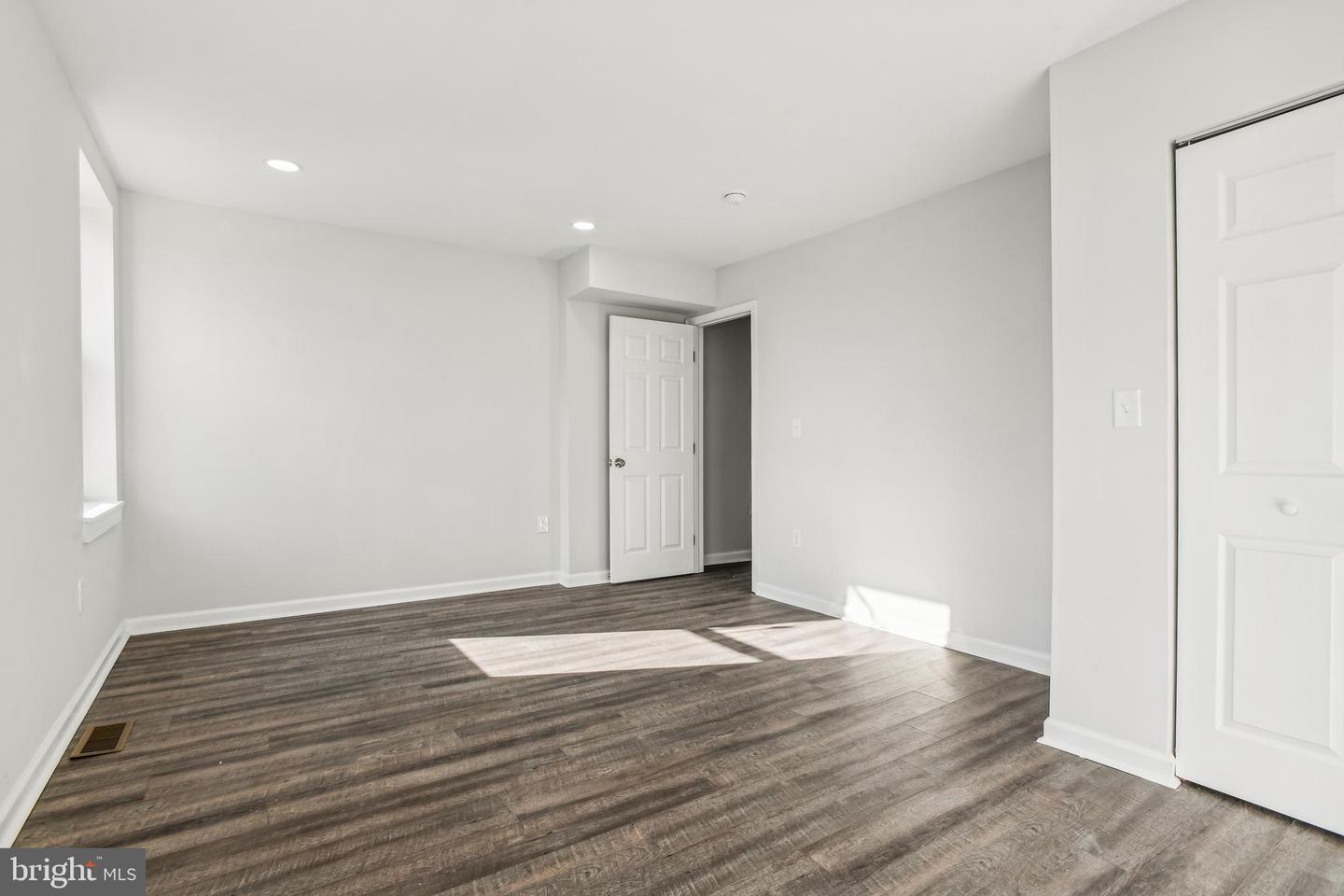 3219 Presstman St Property Photo 16