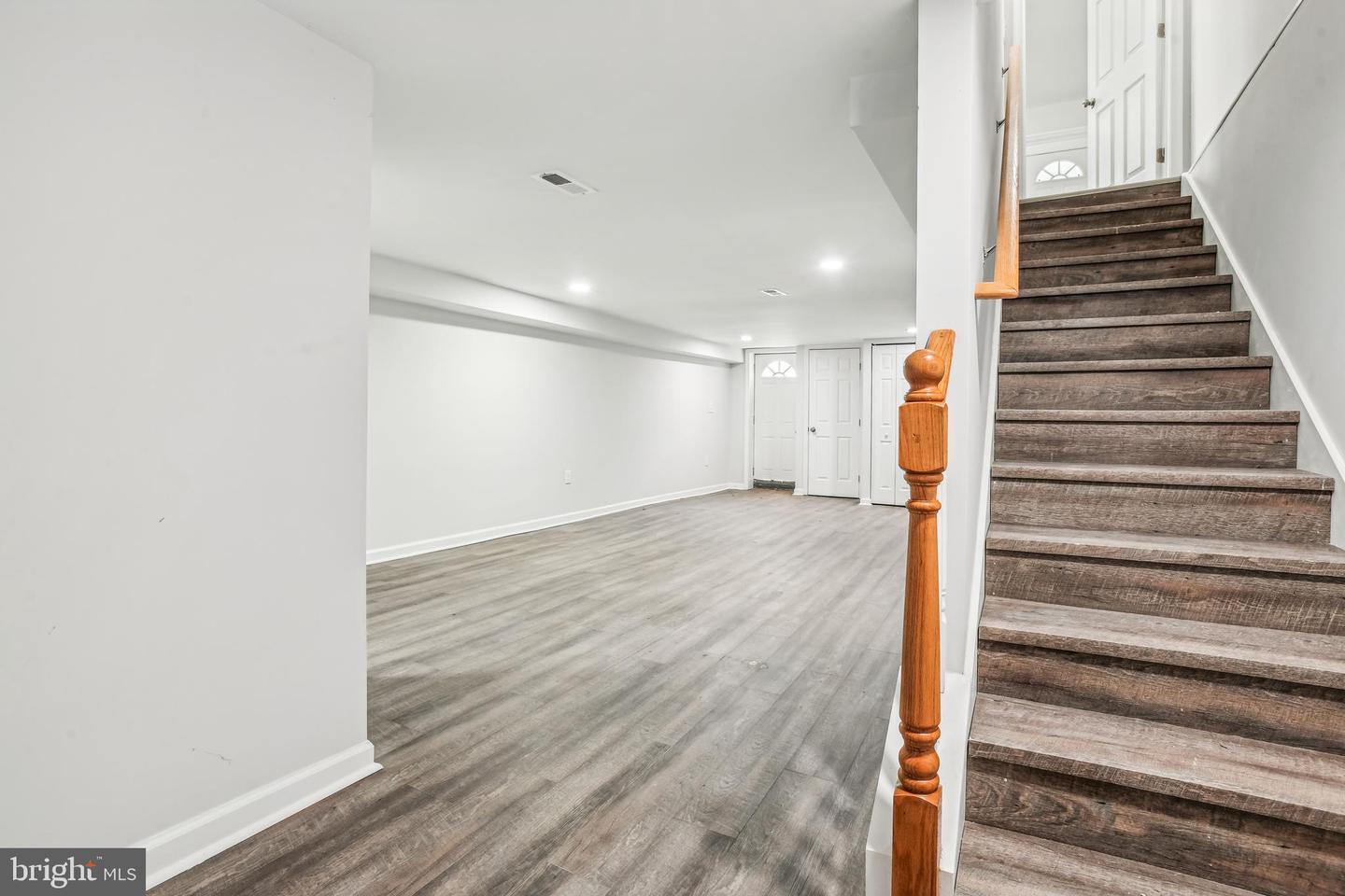 3219 Presstman St Property Photo 21