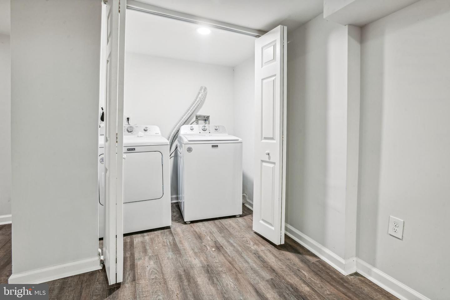 3219 Presstman St Property Photo 24