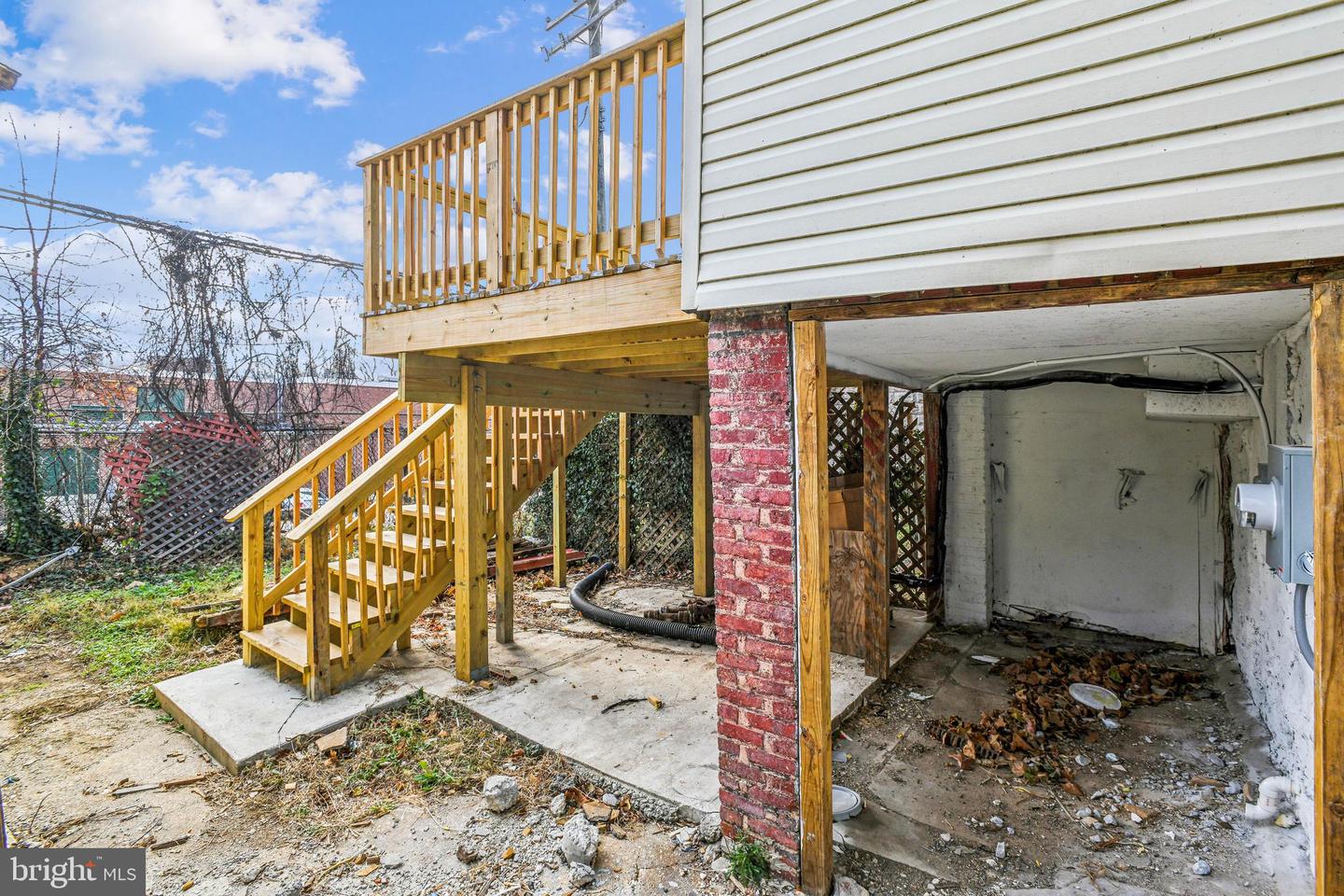 3219 Presstman St Property Photo 29
