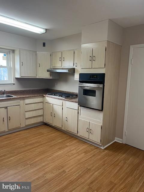 3653 Glengyle Ave #2e Property Photo 10