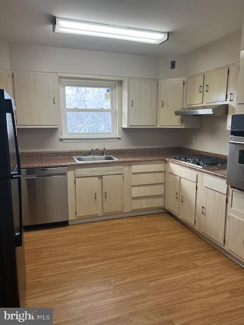 3653 Glengyle Ave #2e Property Photo 11