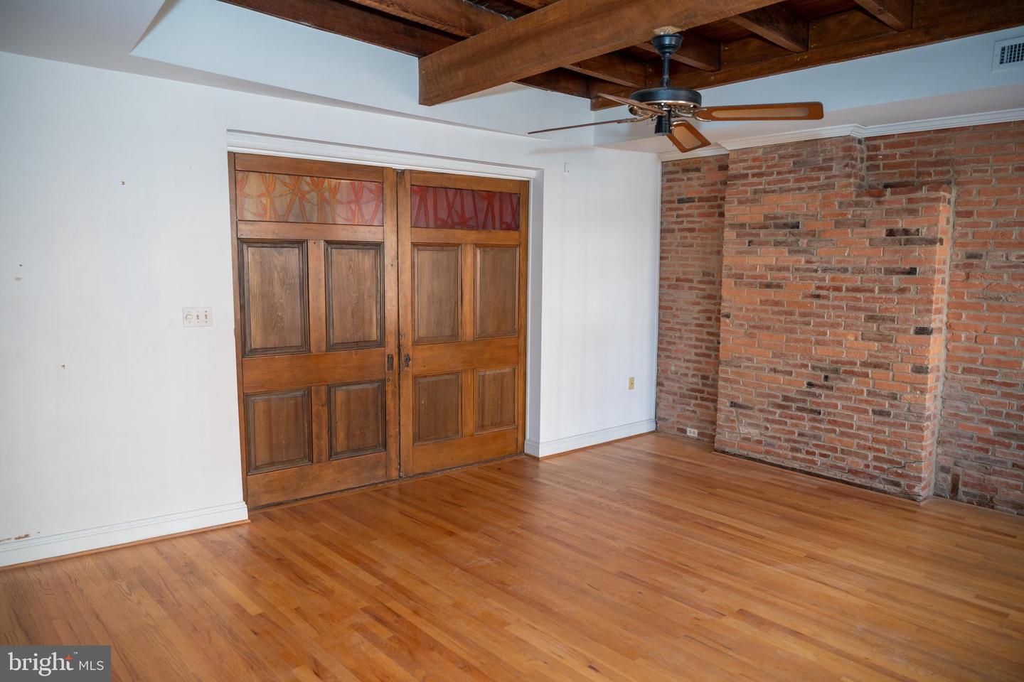 1643 Thames St Property Photo 32