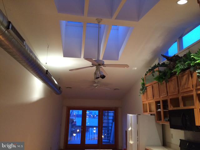 1643 Thames St Property Photo 51