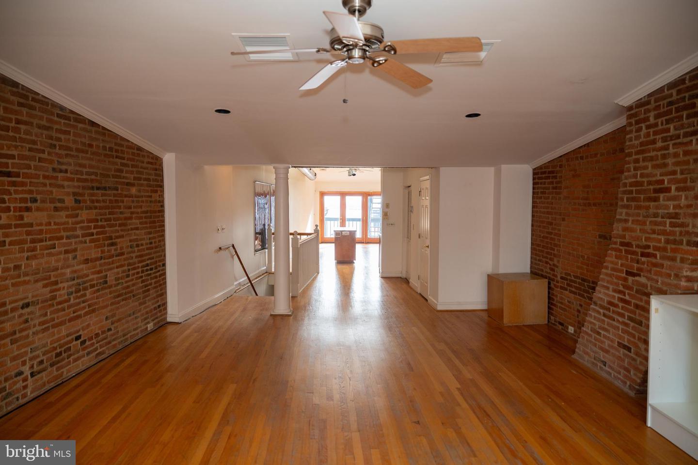 1643 Thames St Property Photo 52