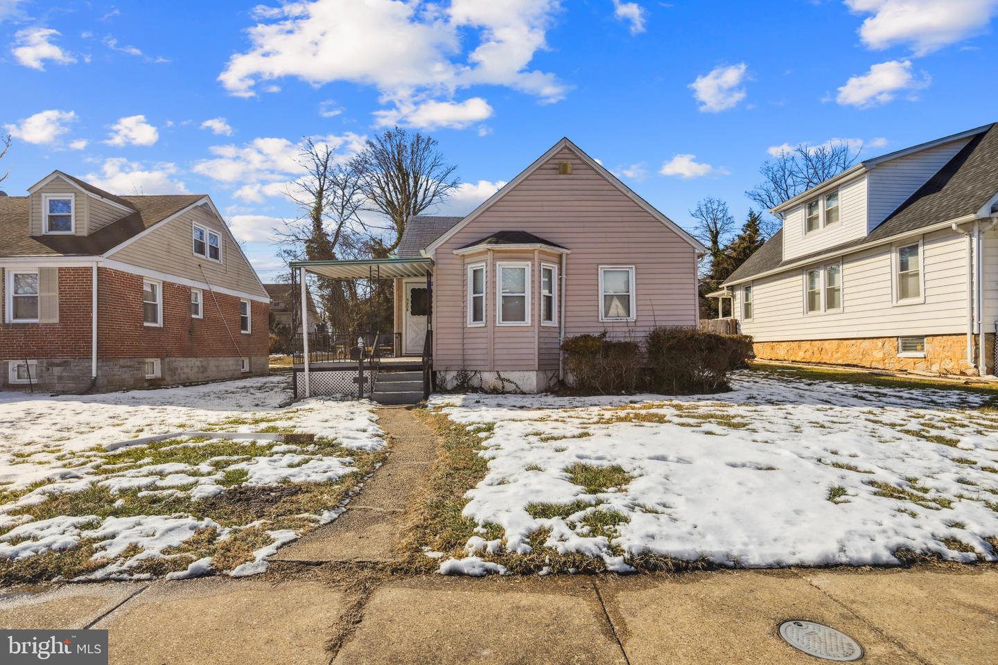 5808 Highgate Dr Property Photo 1