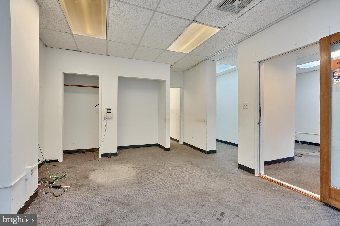 1023 S Charles St Property Photo 6