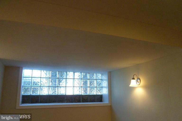 5006 Harford Rd #ll1 Property Photo 6