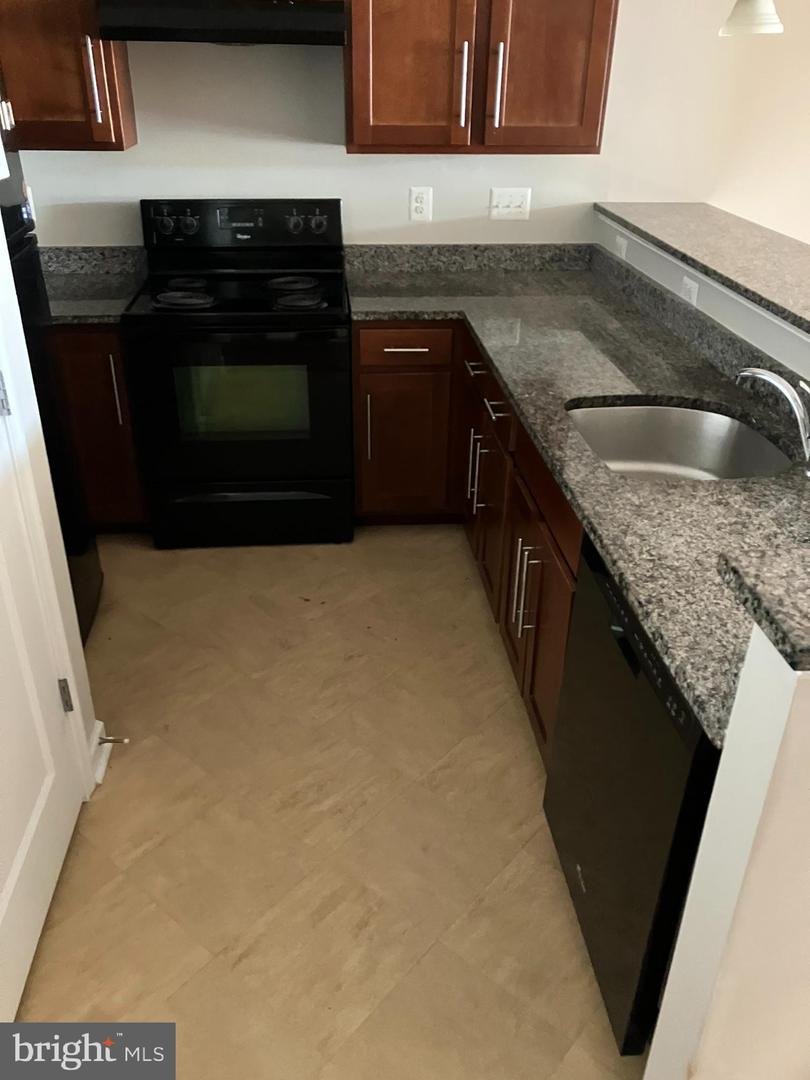 2311 N Calvert St Property Photo 4