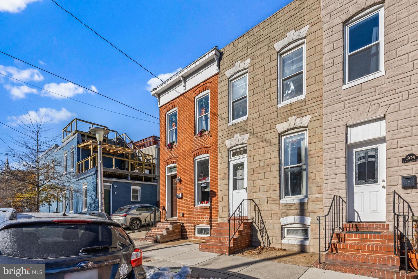 502 E Clement St Property Photo 2