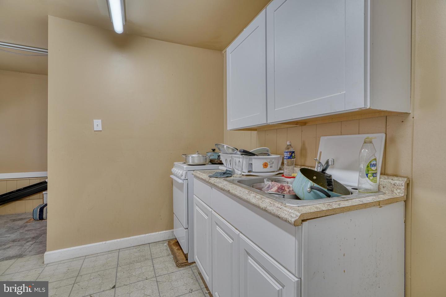 219 N Howard St Property Photo 44